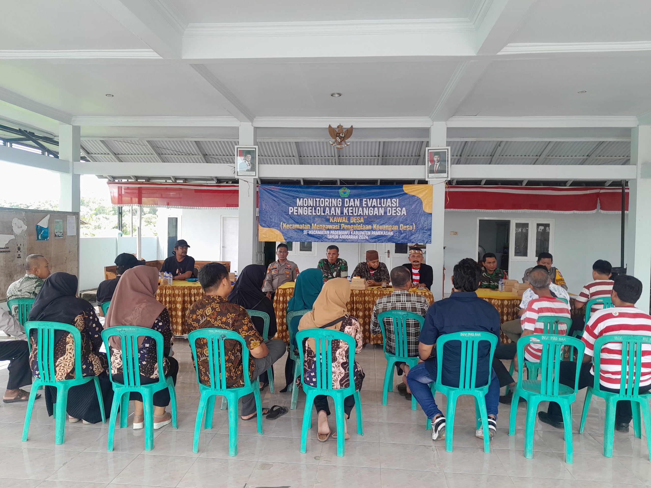 Monitoring dan Evaluasi Pengelolaan Keuangan Desa Tahun 2024 di Desa Pademawu Barat